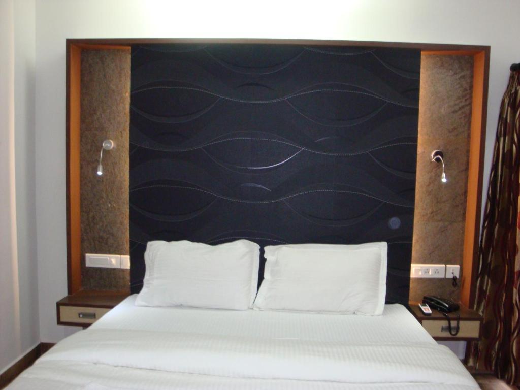 Hotel International Maduraj Zewnętrze zdjęcie