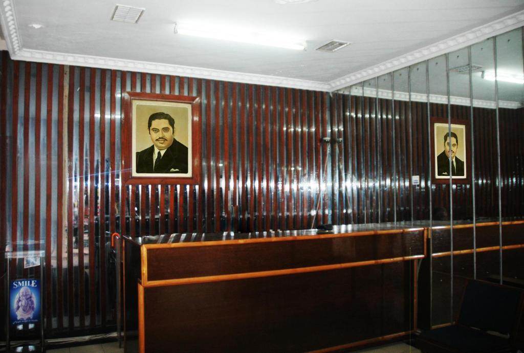 Hotel International Maduraj Zewnętrze zdjęcie